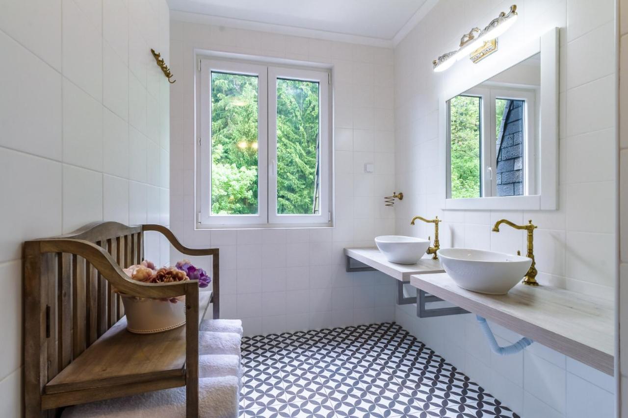 Penzion Kokorin Forest Villa Konradov Екстер'єр фото