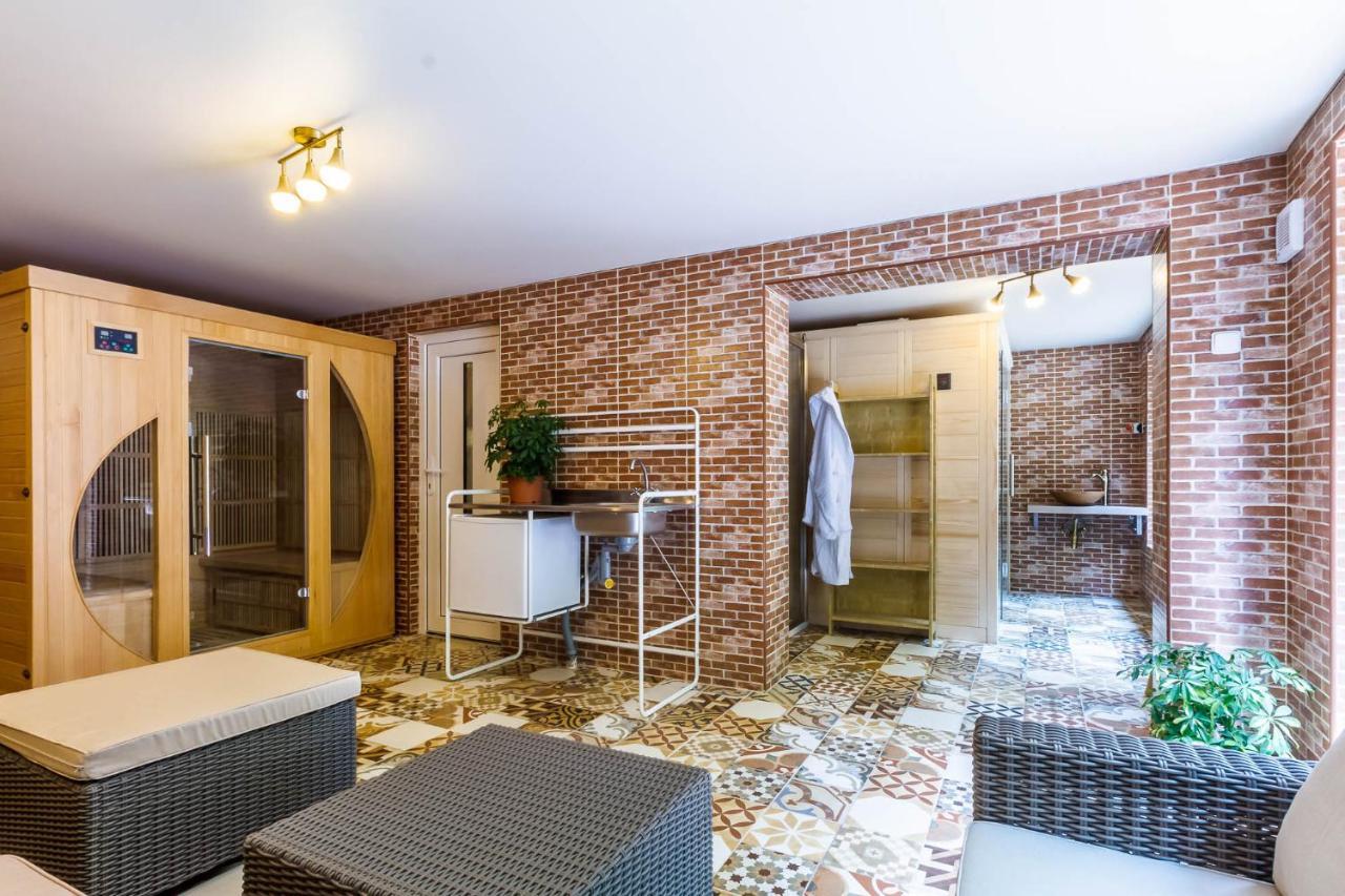 Penzion Kokorin Forest Villa Konradov Екстер'єр фото