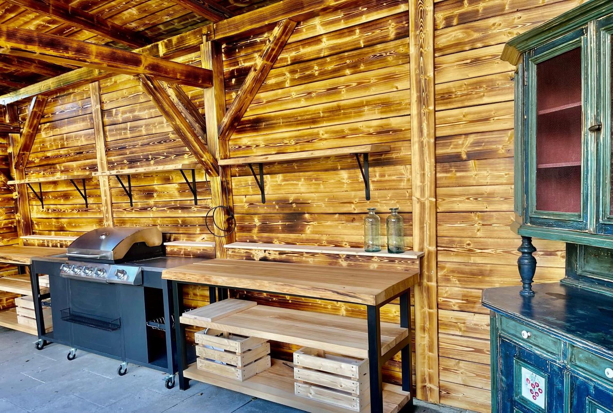 Penzion Kokorin Forest Villa Konradov Екстер'єр фото