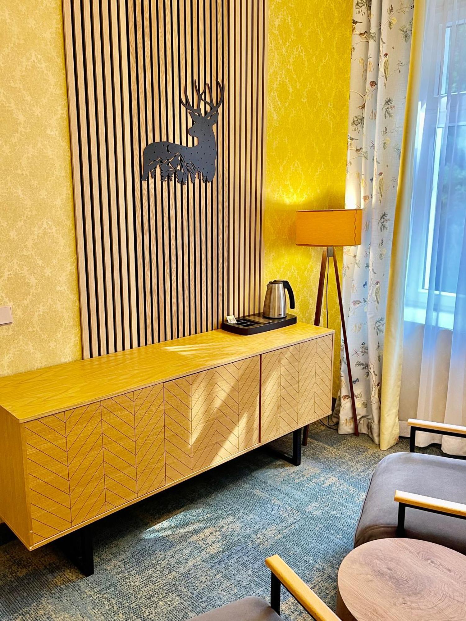 Penzion Kokorin Forest Villa Konradov Екстер'єр фото